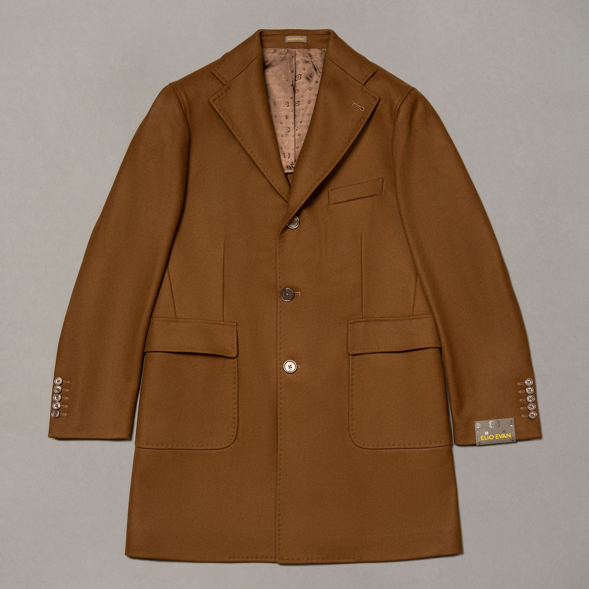 Cappotto marrone in misto lana di Elio Evan — monopetto con spalla naturale