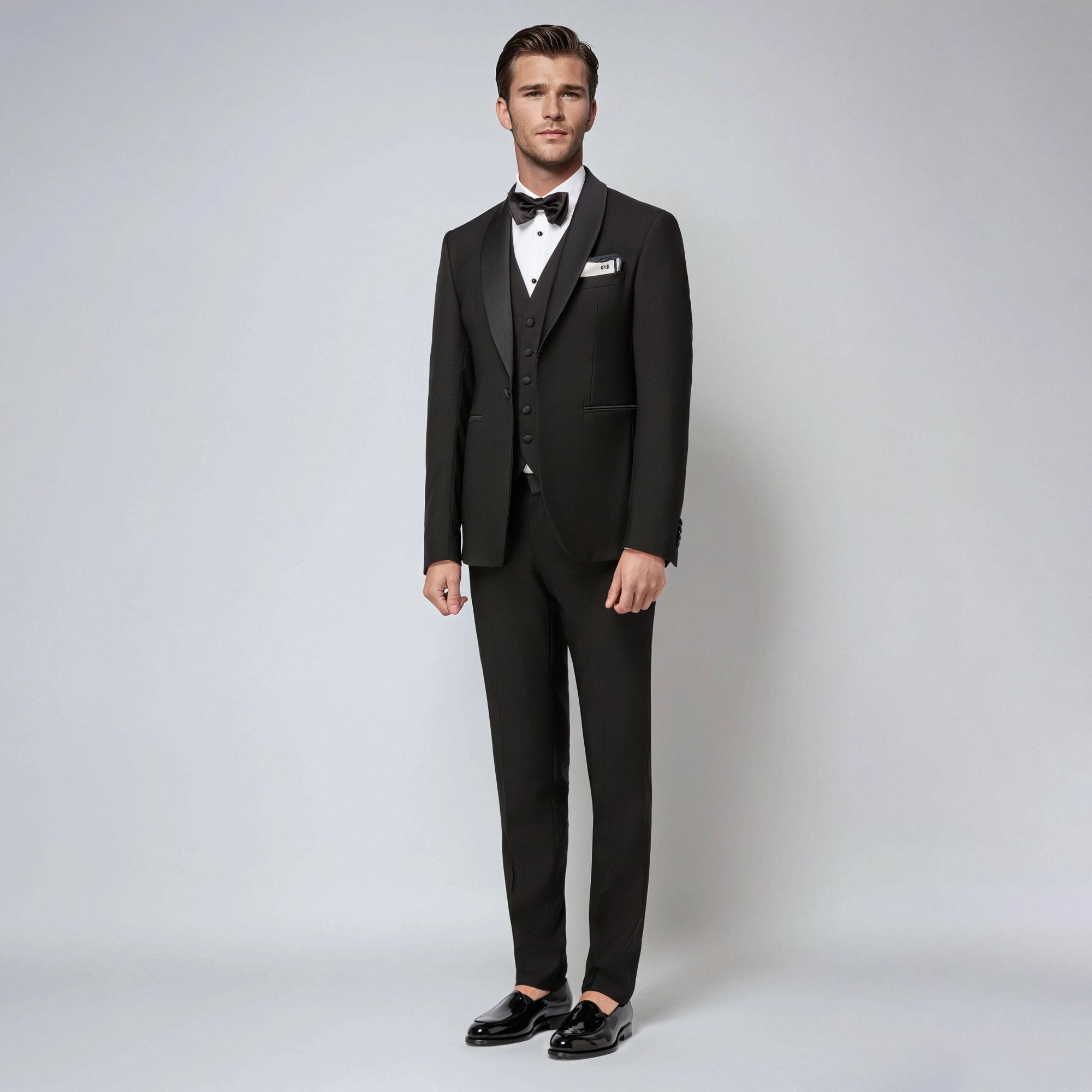 Smoking Nero Uomo Tre Pezzi con Papillon Elio Evan