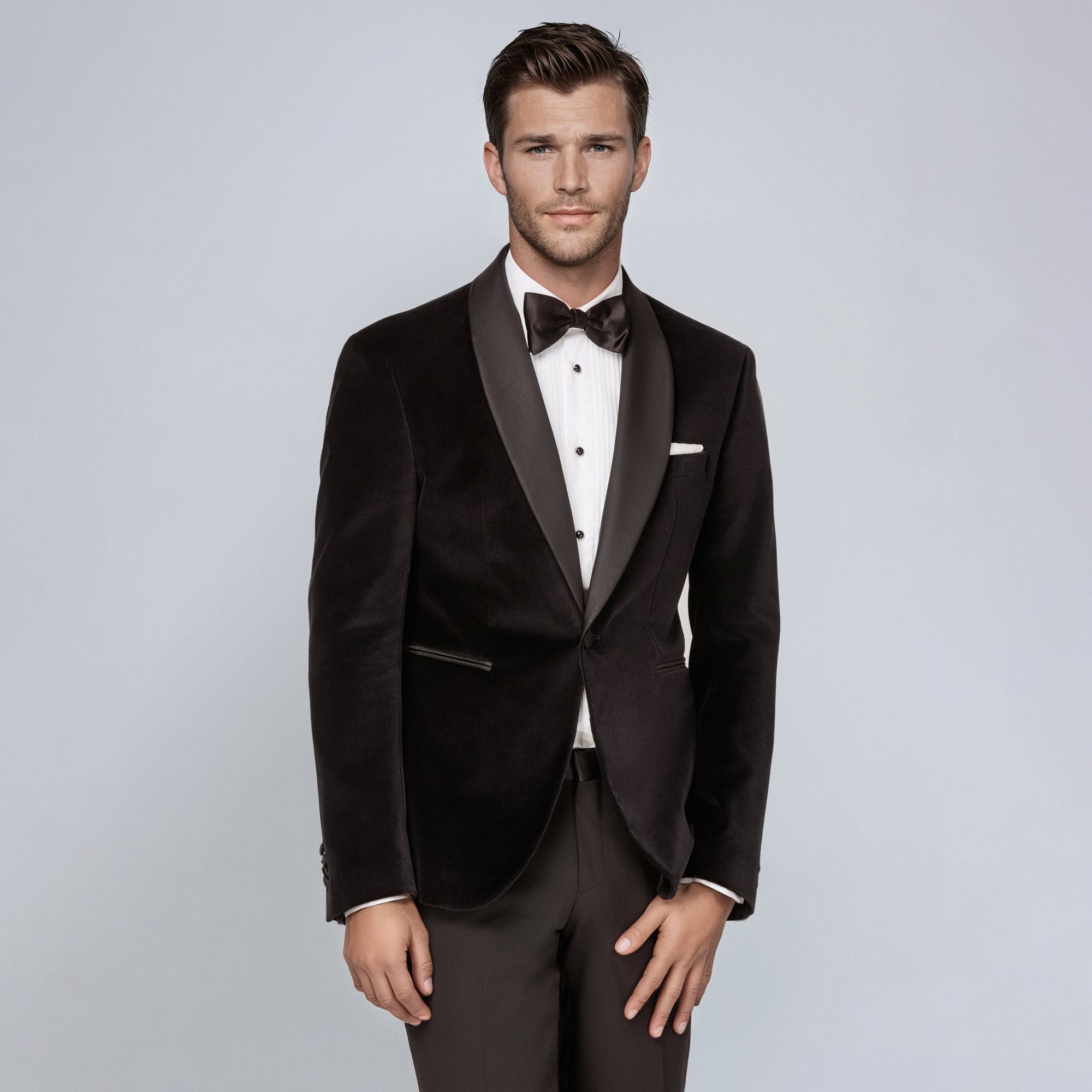 Total Look Smoking in Velluto Nero – Eleganza Black Tie