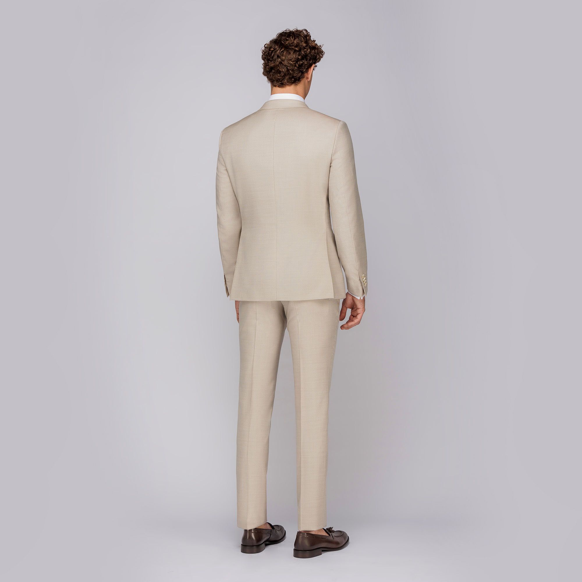 completo beige ceremonia