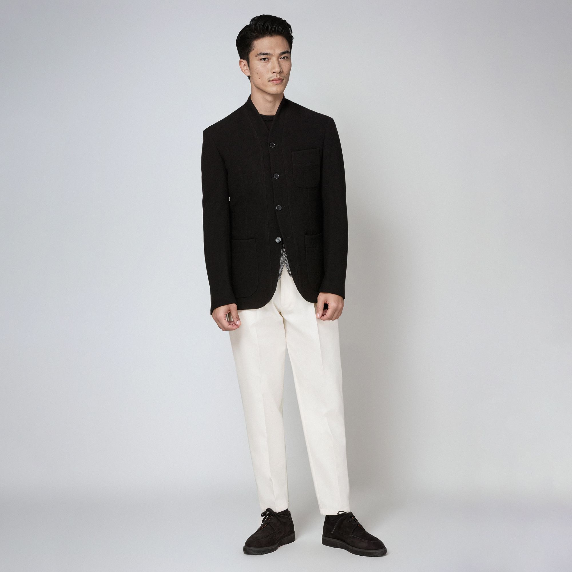 Total Look Giacca Minimal Nera in Lana – Silhouette Moderna e Pulita